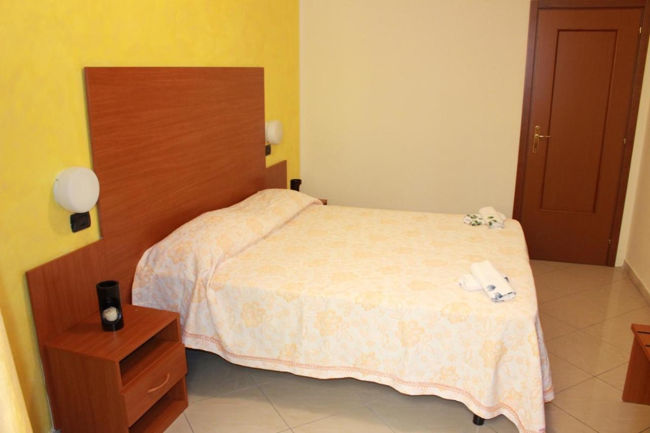 Hotel Nettuno Montecatini Terme Eksteriør billede